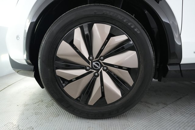 2023 Nissan Ariya — photo 7 of 20