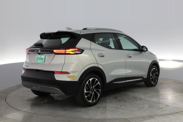 2022 Chevrolet Bolt EUV — photo 3 of 19