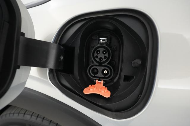 2022 Chevrolet Bolt EUV — photo 8 of 19