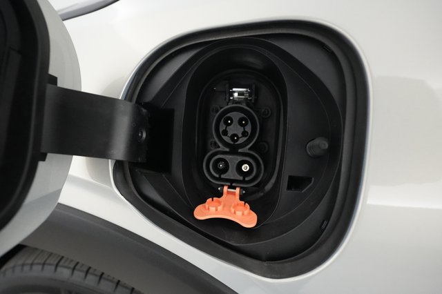 2022 Chevrolet Bolt EUV — photo 8 of 19