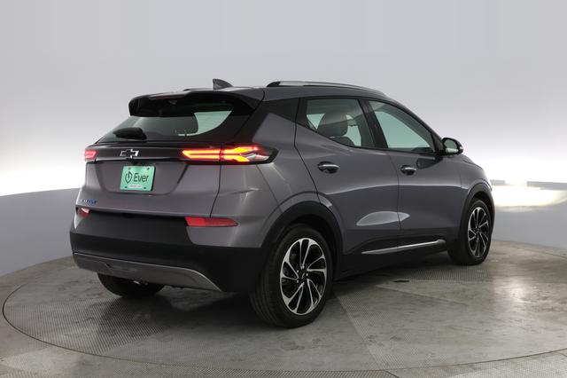 2022 Chevrolet Bolt EUV — photo 2 of 22