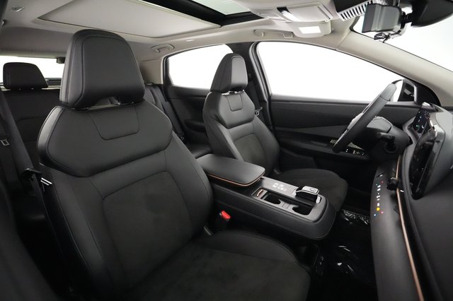 2023 Nissan Ariya — photo 18 of 21