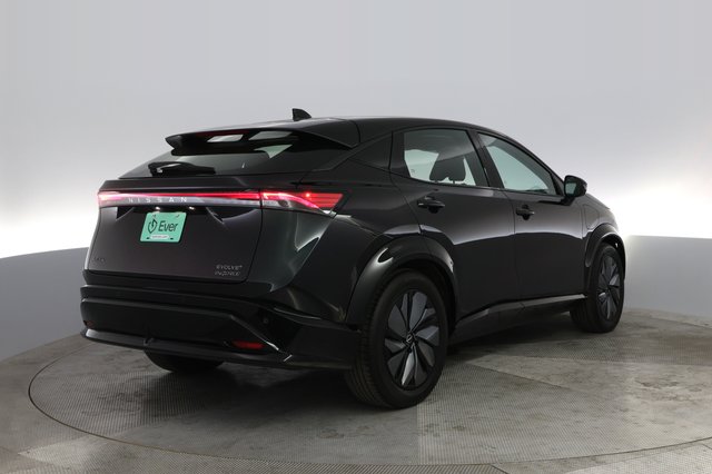 2023 Nissan Ariya — photo 2 of 21