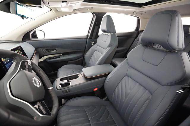 2023 Nissan Ariya — photo 2 of 21