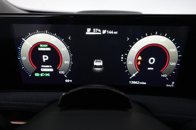 2023 Nissan Ariya — photo 5 of 21