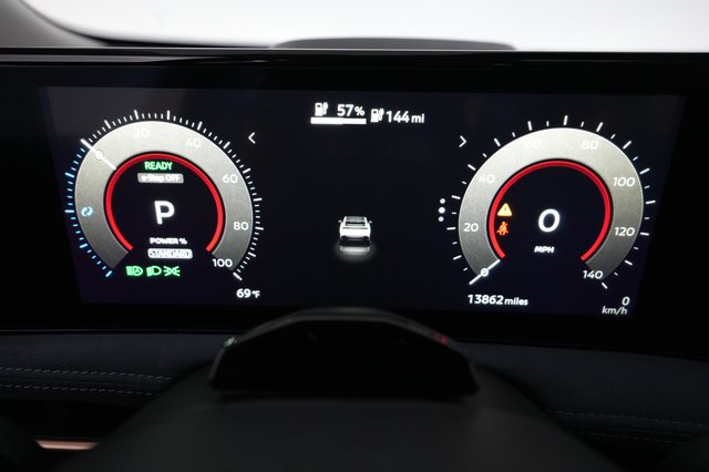 2023 Nissan Ariya — photo 5 of 21