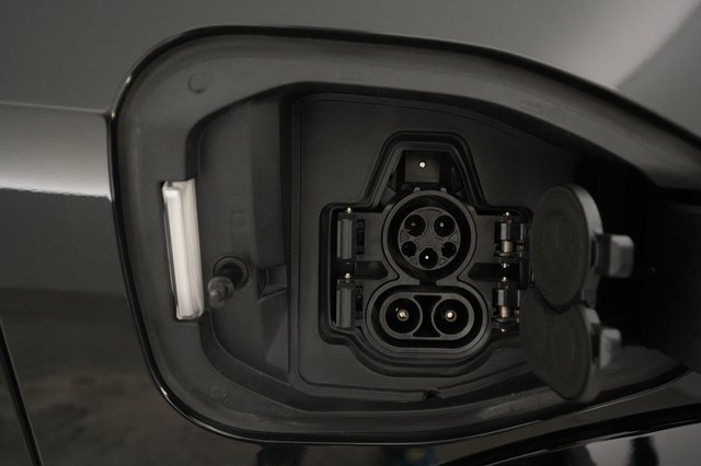 2023 Nissan Ariya — photo 8 of 21