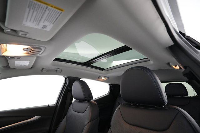 2022 Chevrolet Bolt EUV — photo 19 of 22