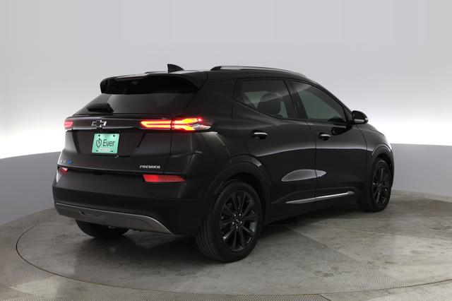 2022 Chevrolet Bolt EUV — photo 2 of 22