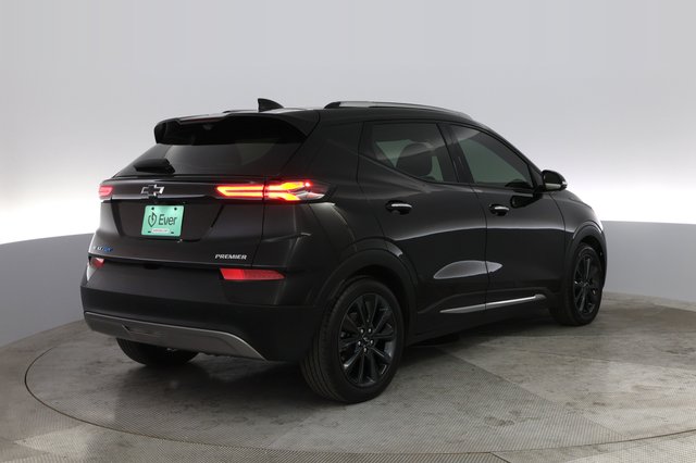 2022 Chevrolet Bolt EUV — photo 2 of 22