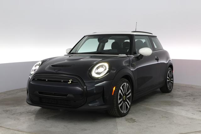 2023 MINI Cooper SE — VIN WMW13DJ06P2T88185