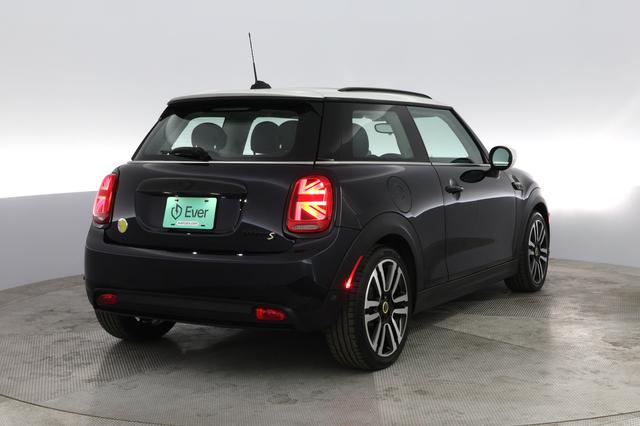2023 MINI Cooper SE — photo 3 of 23