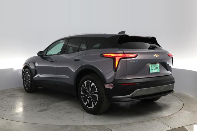 2024 Chevrolet Blazer EV — photo 9 of 21
