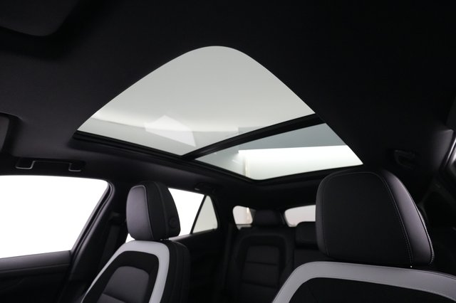 2024 Chevrolet Blazer EV — photo 18 of 21