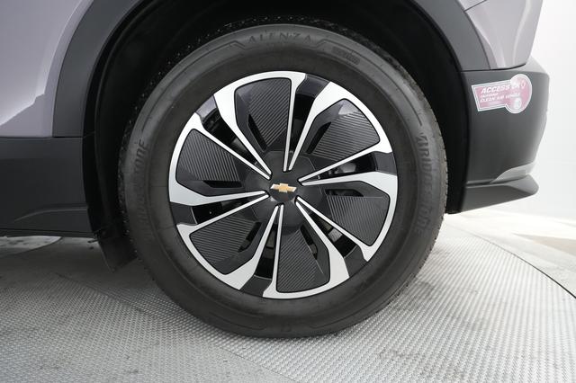 2024 Chevrolet Blazer EV — photo 7 of 21