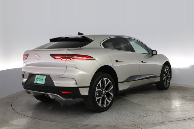 2023 Jaguar I-Pace — photo 2 of 26