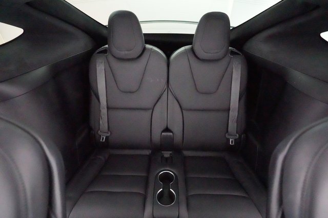 2022 Tesla Model X — photo 19 of 21