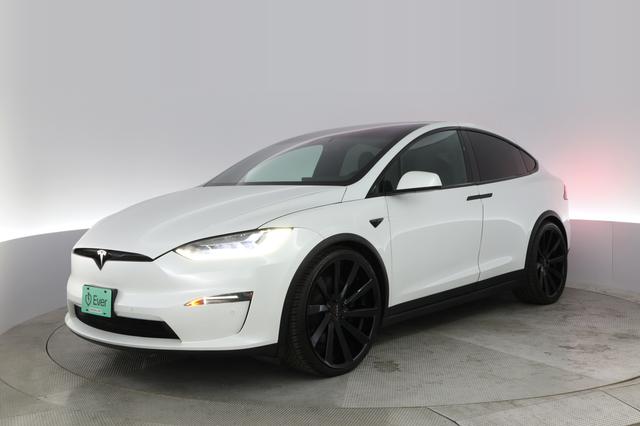 2022 Tesla Model X — VIN 7SAXCBE51NF333132
