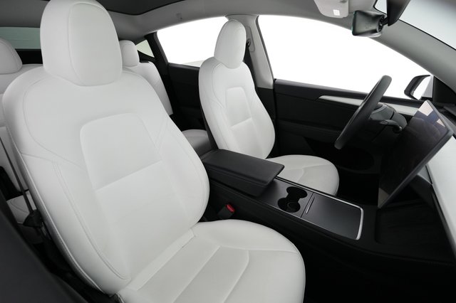2023 Tesla Model Y — photo 3 of 22