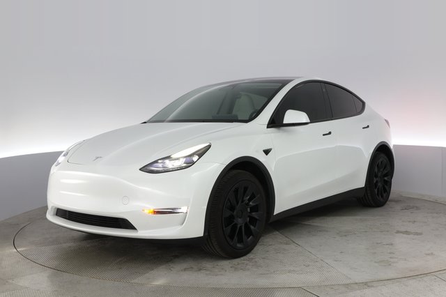 2023 Tesla Model Y — VIN 7SAYGDEE7PF630915