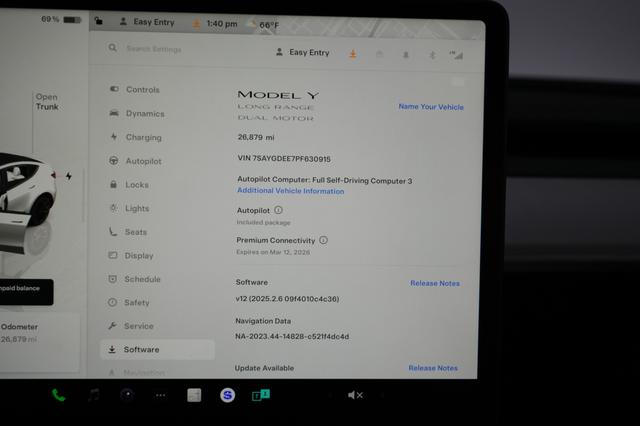 2023 Tesla Model Y — photo 4 of 22