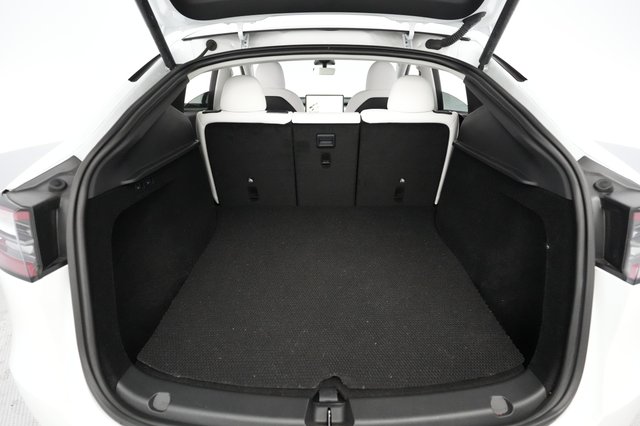 2023 Tesla Model Y — photo 20 of 22