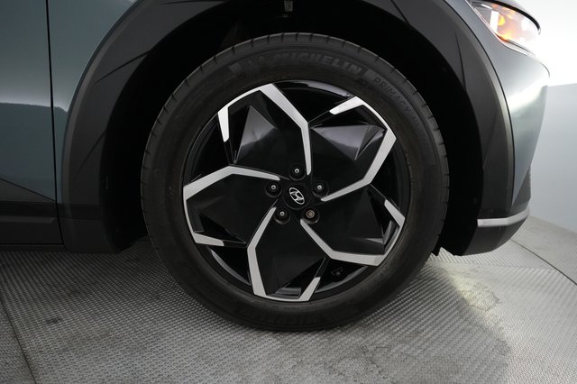 2022 Hyundai IONIQ 5 — photo 17 of 23