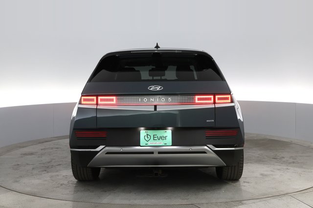 2022 Hyundai IONIQ 5 — photo 14 of 23