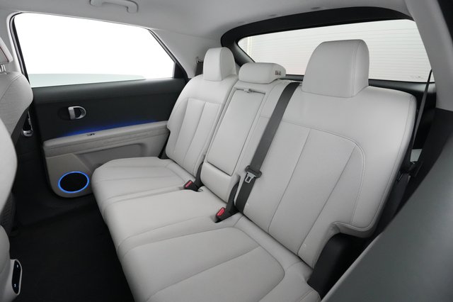 2022 Hyundai IONIQ 5 — photo 19 of 23