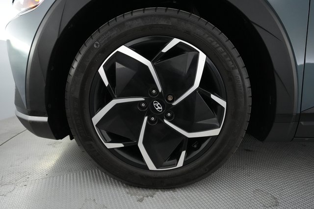 2022 Hyundai IONIQ 5 — photo 7 of 23