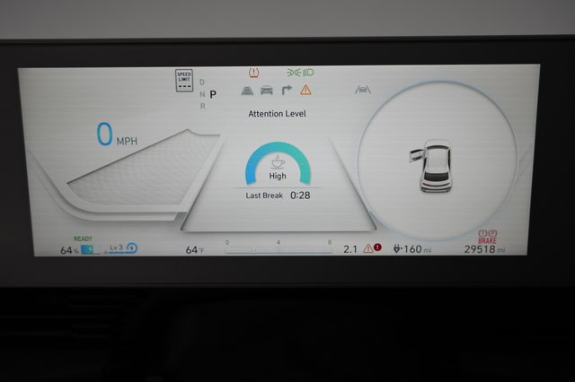 2022 Hyundai IONIQ 5 — photo 5 of 23