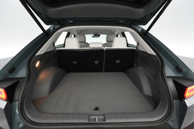 2022 Hyundai IONIQ 5 — photo 6 of 23