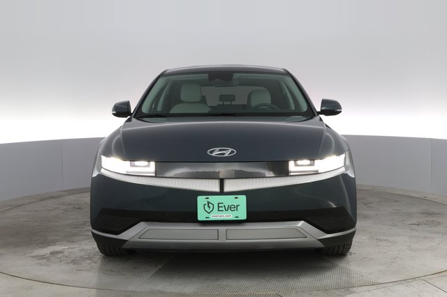 2022 Hyundai IONIQ 5 — photo 13 of 23