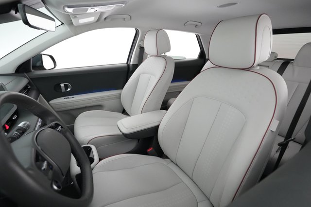 2022 Hyundai IONIQ 5 — photo 3 of 23