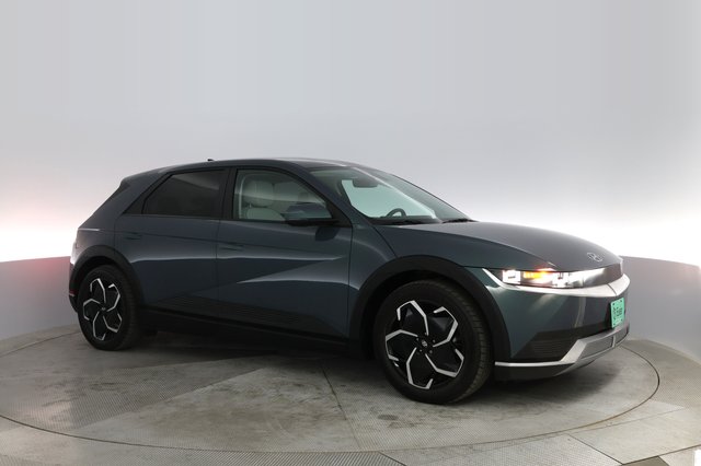 2022 Hyundai IONIQ 5 — photo 10 of 23