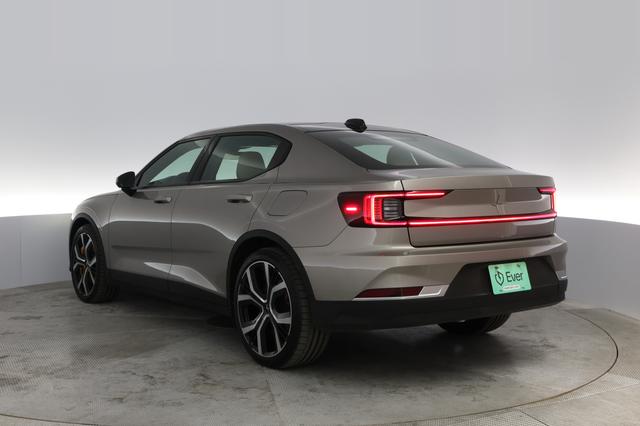 2022 Polestar 2 — photo 10 of 26