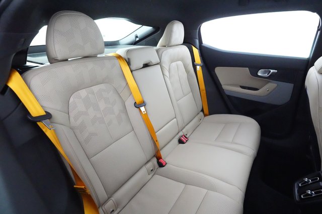 2022 Polestar 2 — photo 4 of 26