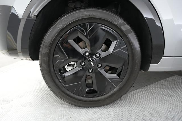 2023 Kia Niro EV — photo 7 of 21