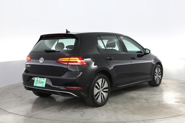 2017 Volkswagen e-Golf — photo 2 of 19