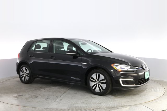 2017 Volkswagen e-Golf — photo 8 of 19