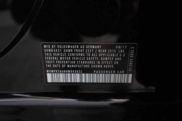 2017 Volkswagen e-Golf — photo 19 of 19