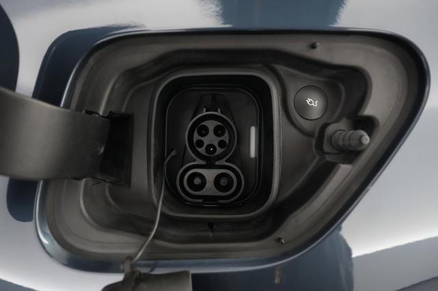 2022 Polestar 2 — photo 8 of 21