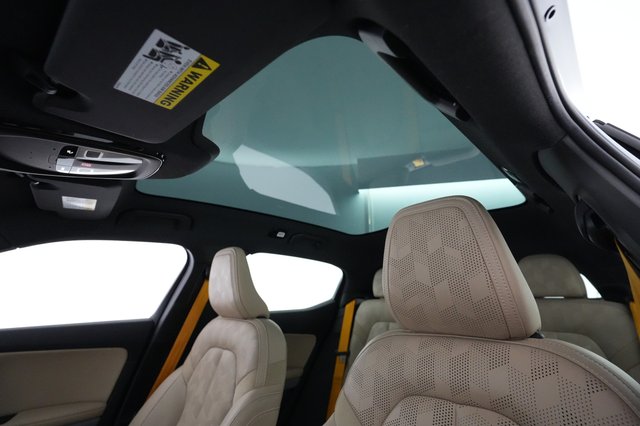 2022 Polestar 2 — photo 19 of 21