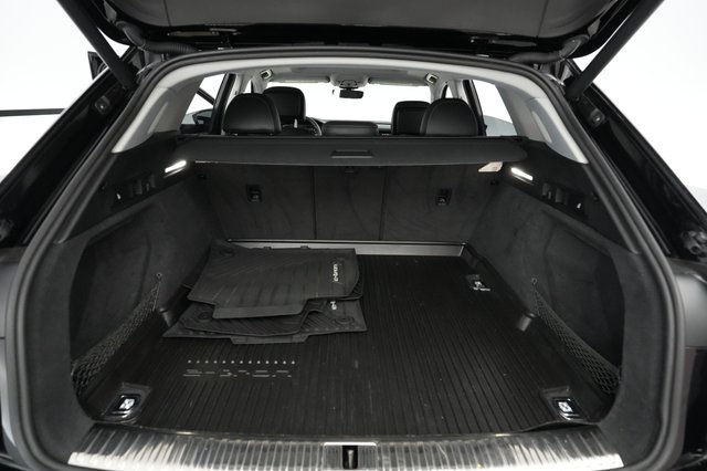 2019 Audi e-tron — photo 6 of 28