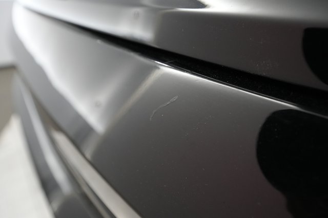 2019 Audi e-tron — photo 22 of 28