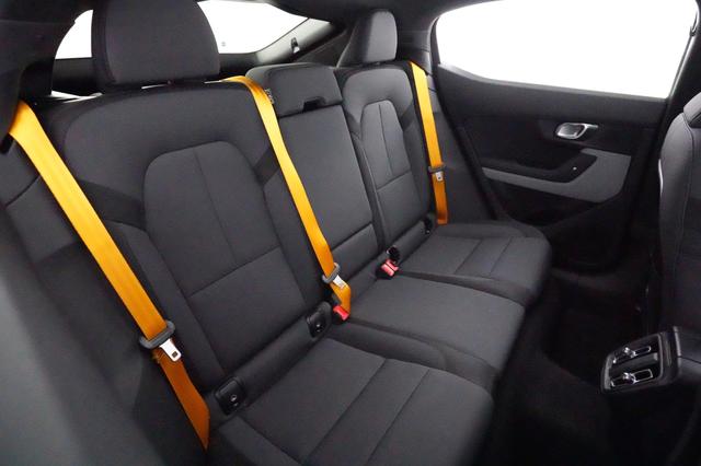 2022 Polestar 2 — photo 4 of 22