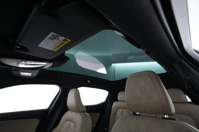2022 Polestar 2 — photo 19 of 22