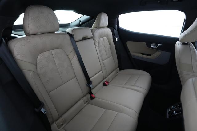 2022 Polestar 2 — photo 4 of 22