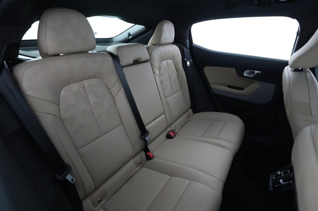 2022 Polestar 2 — photo 4 of 22