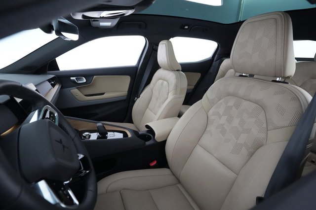 2022 Polestar 2 — photo 2 of 22